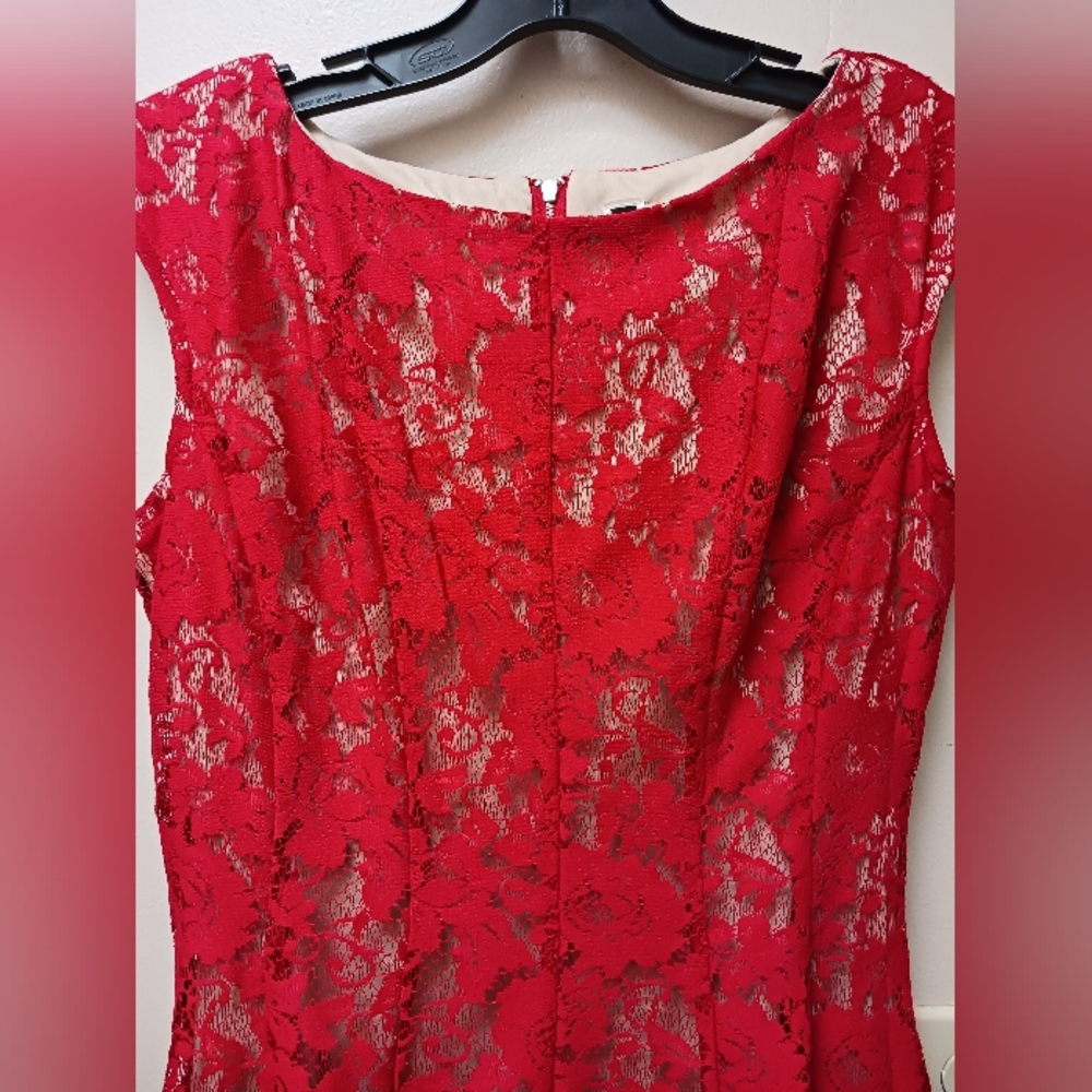 Julian Taylor red lace dress size 12 - Picture 2 of 5